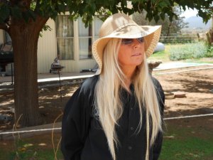 311084_267565039922940_7324012_n